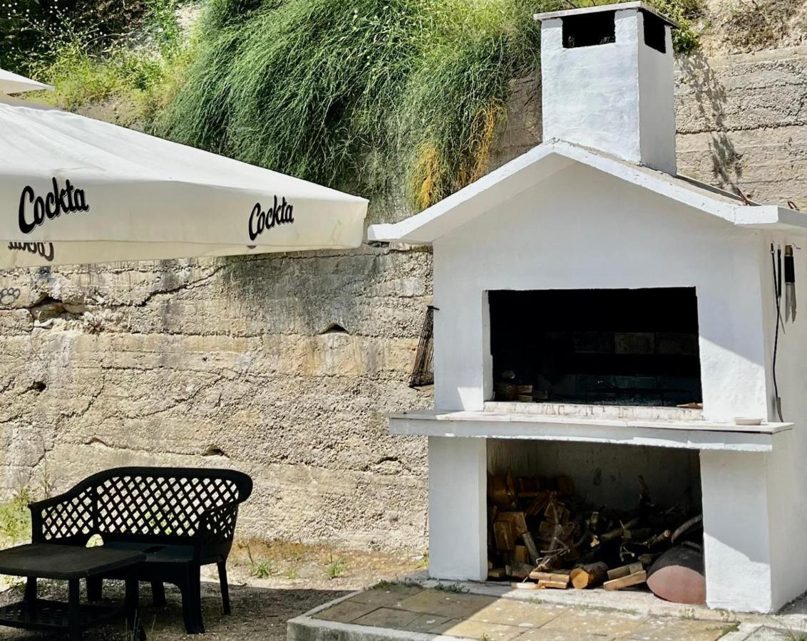 Apartmani Branko Vojnovic Omis Exterior photo